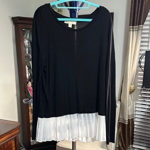 Michael Kors Black and White Long Sleeve Top
